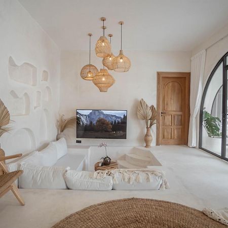 Bohemian Jogja Villas With Private Pool Kejayan المظهر الخارجي الصورة