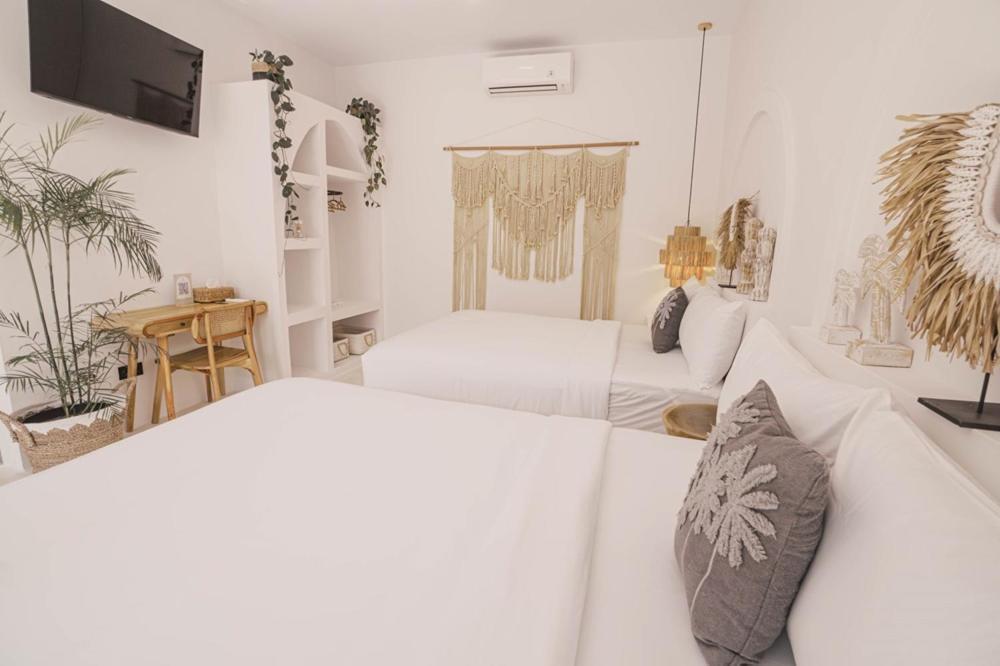 Bohemian Jogja Villas With Private Pool Kejayan المظهر الخارجي الصورة